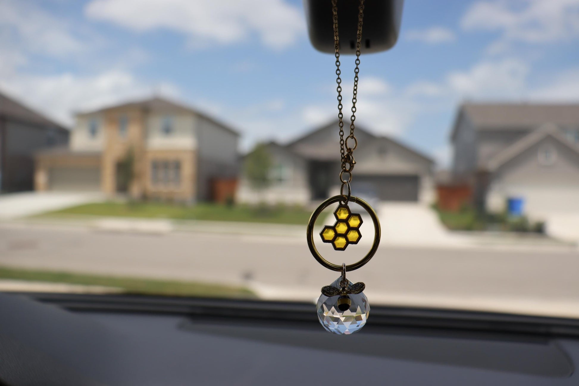 Honeycomb Bee Crystal Sun Catcher for Car Gold Bee Rearview Mirror Charm Crystal Prism Pendant Boho Car Decor Unique Gift suncatcher