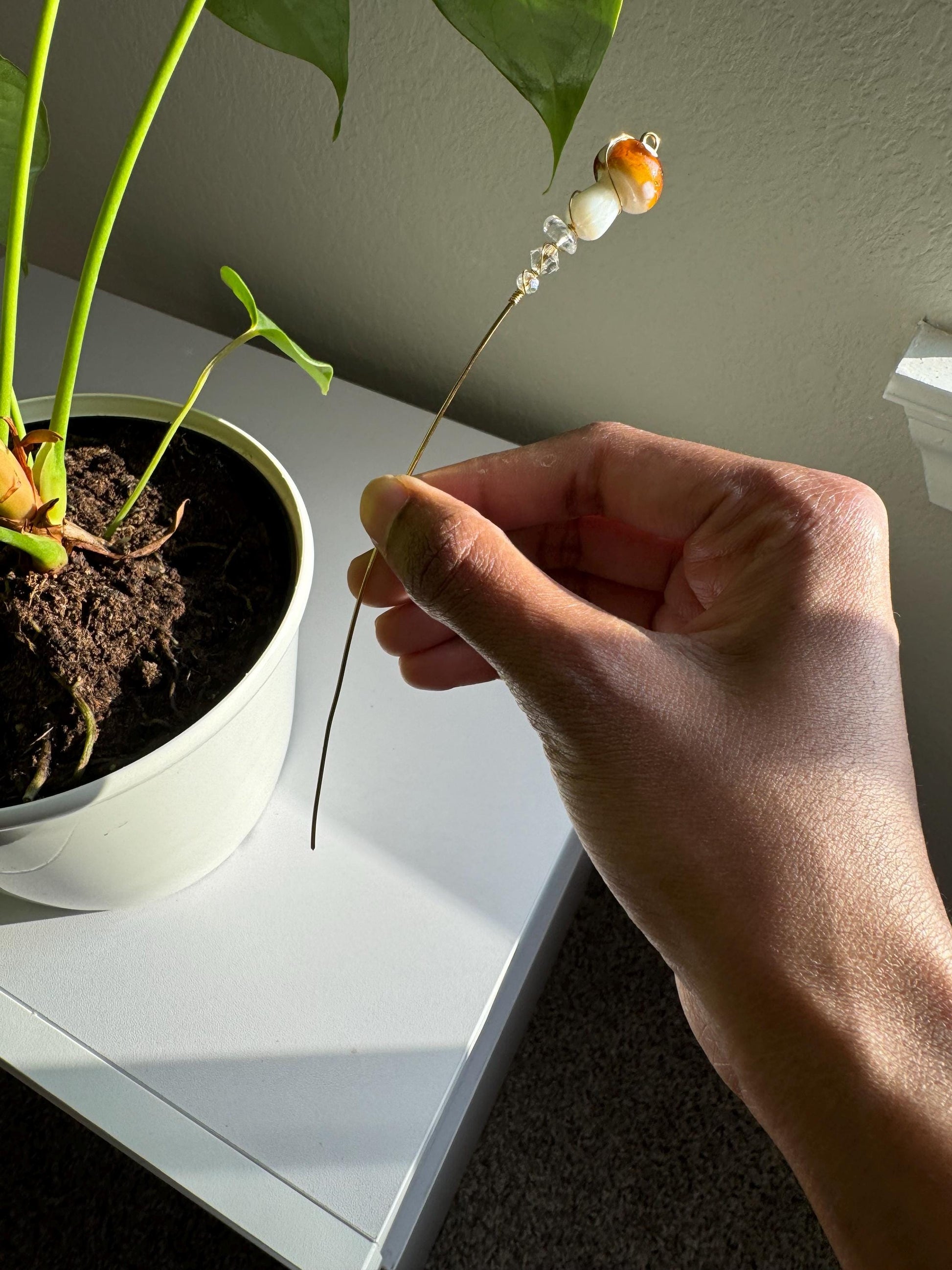 Whimsical Glass Mushroom Plant Stake – Handmade Fairy Garden Accessory for Indoor Plants