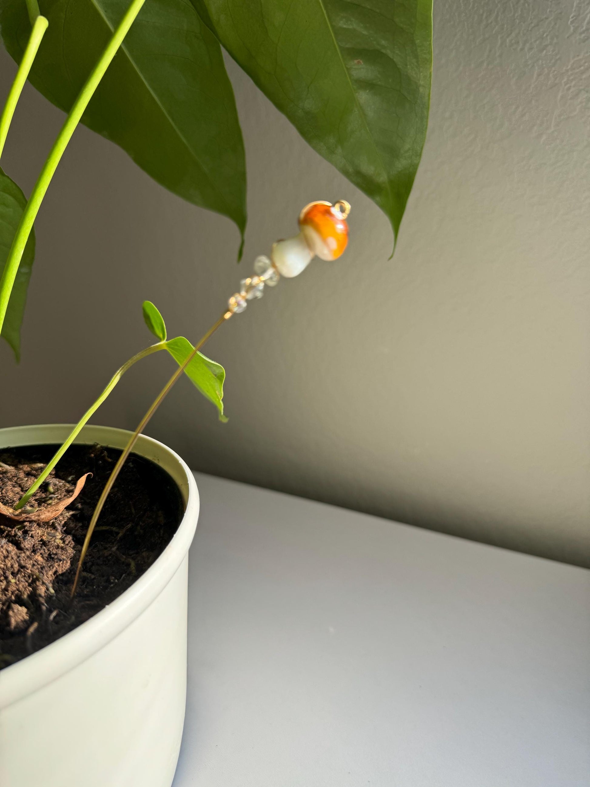 Whimsical Glass Mushroom Plant Stake – Handmade Fairy Garden Accessory for Indoor Plants